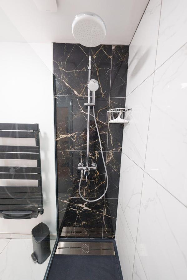 L'Escale Tropicale, Appartement Independant Avec Terrasse Privative Saint-Quentin  Eksteriør bilde